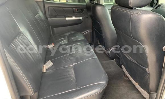 Acheter Occasion Voiture Toyota Hilux Blanc à Gobabis, Omaheke Acheter Occasion Voiture Toyota Hilux Blanc à Gobabis, Omaheke