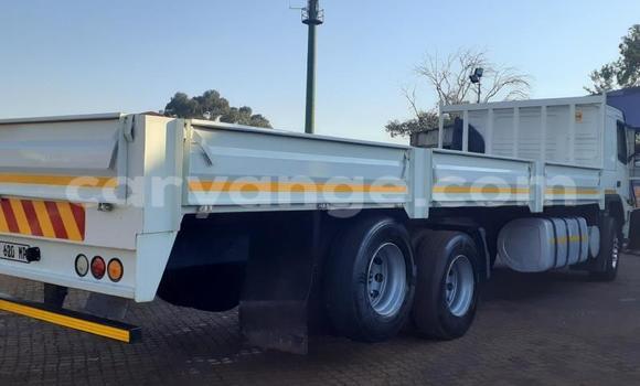 Acheter Occasion Utilitaire Volvo F4 Blanc à Karasburg, Karas Acheter Occasion Utilitaire Volvo F4 Blanc à Karasburg, Karas