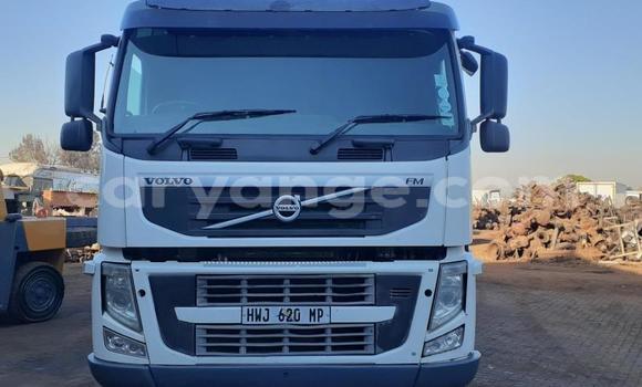 Acheter Occasion Utilitaire Volvo F4 Blanc à Karasburg, Karas Acheter Occasion Utilitaire Volvo F4 Blanc à Karasburg, Karas
