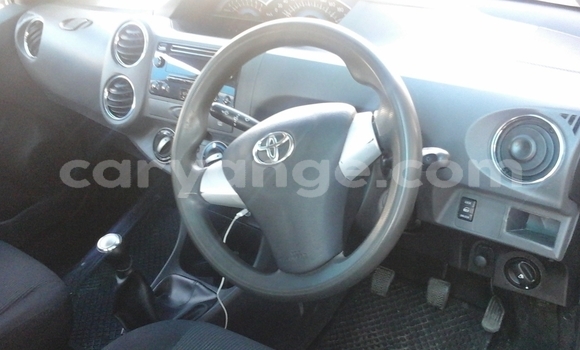 Acheter Occasion Voiture Toyota Etios Beige à Windhoek, Namibie Acheter Occasion Voiture Toyota Etios Beige à Windhoek, Namibie