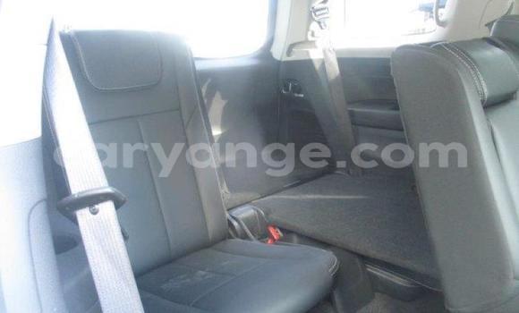 Buy Used Isuzu MU-X White Car in Walvis Bay in Namibia Buy Used Isuzu MU-X White Car in Walvis Bay in Namibia