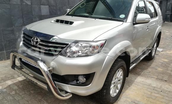 Acheter Occasion Voiture Toyota Fortuner Gris à Bethanien, Karas Acheter Occasion Voiture Toyota Fortuner Gris à Bethanien, Karas