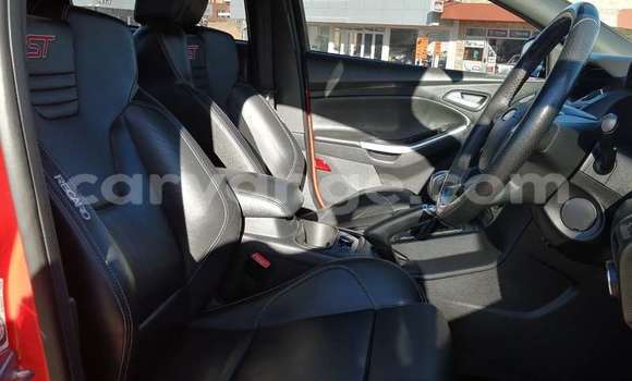 Acheter Occasion Voiture Ford Focus Rouge à Aranos, Hardap Acheter Occasion Voiture Ford Focus Rouge à Aranos, Hardap