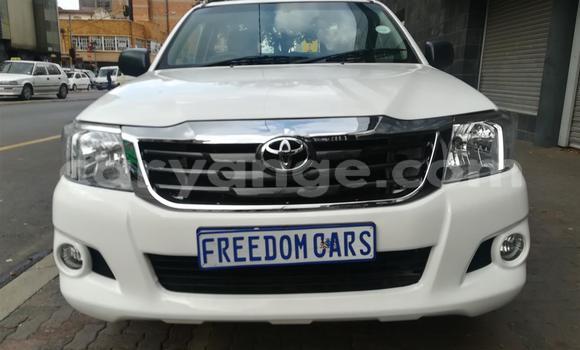 Acheter Occasion Voiture Toyota Hilux Blanc à Aranos, Hardap Acheter Occasion Voiture Toyota Hilux Blanc à Aranos, Hardap