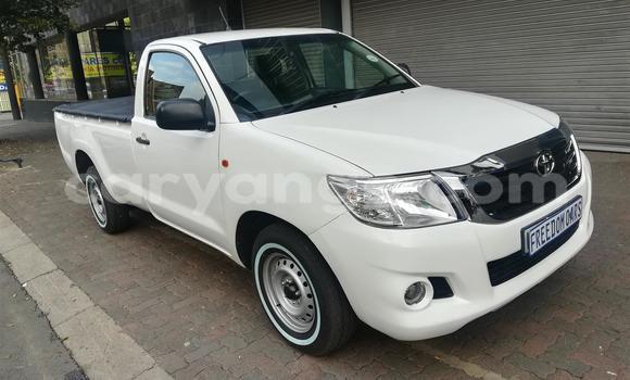 Acheter Occasion Voiture Toyota Hilux Blanc à Aranos, Hardap Acheter Occasion Voiture Toyota Hilux Blanc à Aranos, Hardap