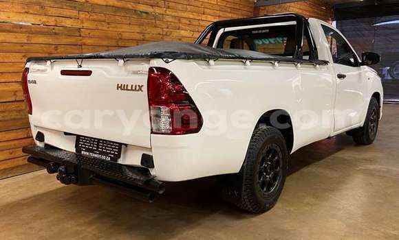 Acheter Occasion Voiture Toyota Hilux Blanc à Aranos, Hardap Acheter Occasion Voiture Toyota Hilux Blanc à Aranos, Hardap