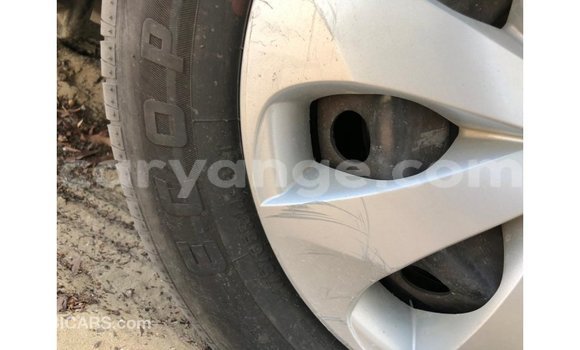 Acheter Import Voiture Toyota Yaris Blanc à Import - Dubai, Namibie Acheter Import Voiture Toyota Yaris Blanc à Import - Dubai, Namibie