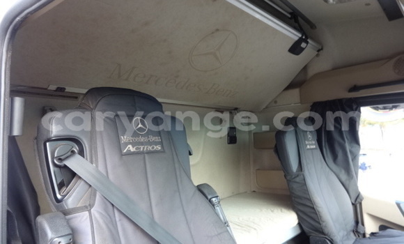 Buy Used Mercedes‒Benz 2644 Red Truck in Windhoek in Namibia Buy Used Mercedes‒Benz 2644 Red Truck in Windhoek in Namibia