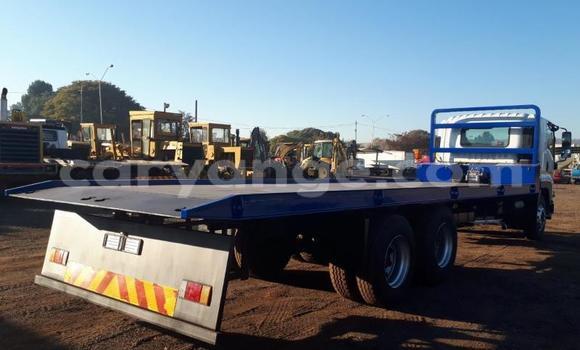 Acheter Occasion Utilitaire Isuzu FTR 850 Blanc à Rundu, Namibie Acheter Occasion Utilitaire Isuzu FTR 850 Blanc à Rundu, Namibie
