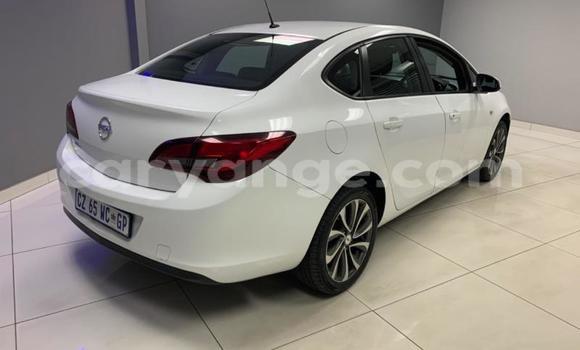 Acheter Occasion Voiture Opel Astra Blanc à Gobabis, Omaheke Acheter Occasion Voiture Opel Astra Blanc à Gobabis, Omaheke