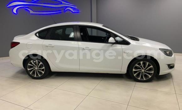 Acheter Occasion Voiture Opel Astra Blanc à Gobabis, Omaheke Acheter Occasion Voiture Opel Astra Blanc à Gobabis, Omaheke