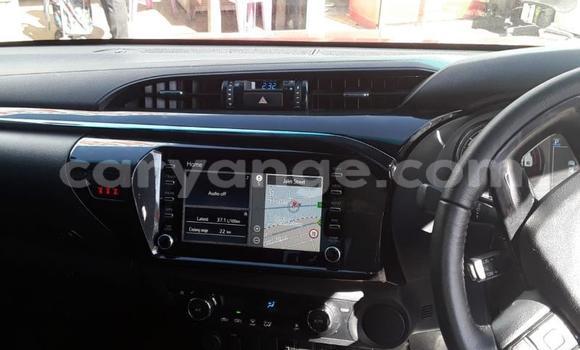 Acheter Occasion Voiture Toyota Hilux Rouge à Windhoek, Namibie Acheter Occasion Voiture Toyota Hilux Rouge à Windhoek, Namibie