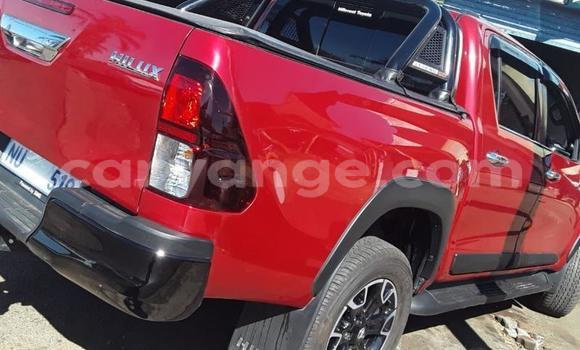 Acheter Occasion Voiture Toyota Hilux Rouge à Windhoek, Namibie Acheter Occasion Voiture Toyota Hilux Rouge à Windhoek, Namibie