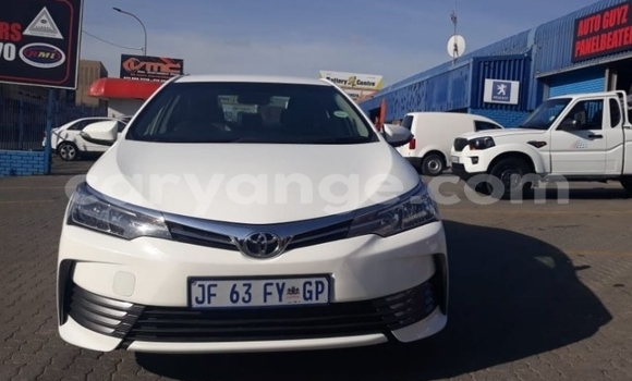Buy Used Toyota Corolla White Car in Windhoek in Namibia Buy Used Toyota Corolla White Car in Windhoek in Namibia