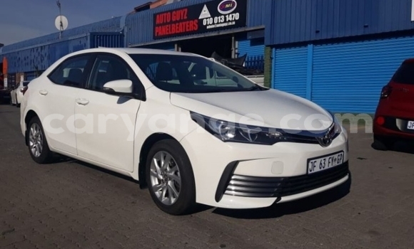 Acheter Occasion Voiture Toyota Corolla Blanc à Windhoek, Namibie Acheter Occasion Voiture Toyota Corolla Blanc à Windhoek, Namibie