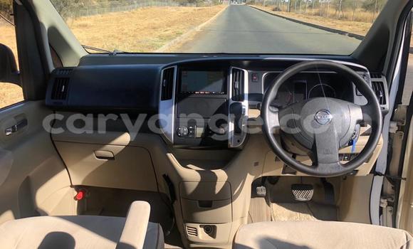 Buy Used Nissan Serena White Car in Windhoek in Namibia Buy Used Nissan Serena White Car in Windhoek in Namibia