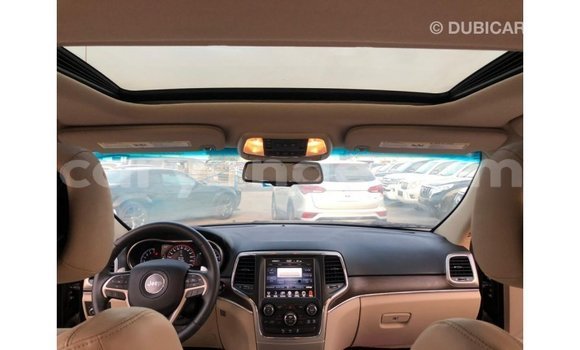 Acheter Import Voiture Jeep Grand Cherokee Noir à Import - Dubai, Namibie Acheter Import Voiture Jeep Grand Cherokee Noir à Import - Dubai, Namibie