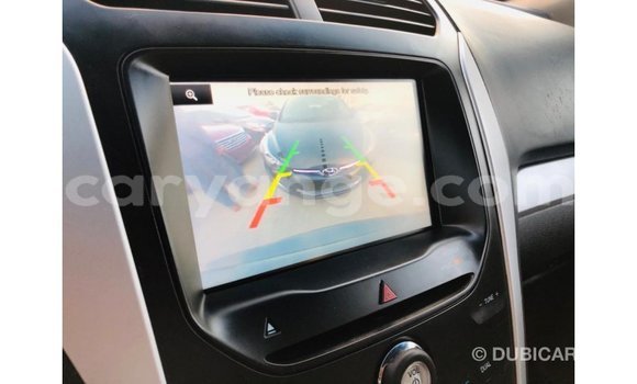 Acheter Import Voiture Ford Explorer Bleu à Import - Dubai, Namibie Acheter Import Voiture Ford Explorer Bleu à Import - Dubai, Namibie