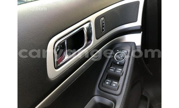 Acheter Import Voiture Ford Explorer Bleu à Import - Dubai, Namibie Acheter Import Voiture Ford Explorer Bleu à Import - Dubai, Namibie