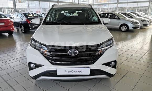 Acheter Occasion Voiture Toyota Rush Blanc à Import - Dubai, Namibie