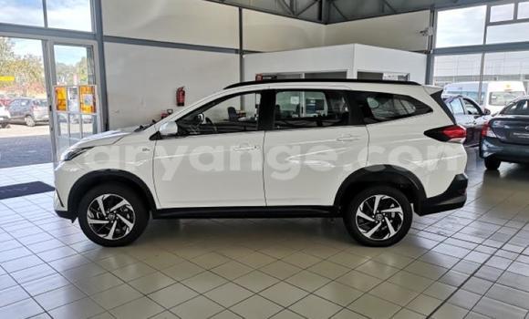 Acheter Occasion Voiture Toyota Rush Blanc à Import - Dubai, Namibie Acheter Occasion Voiture Toyota Rush Blanc à Import - Dubai, Namibie