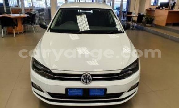 Buy Used Volkswagen Polo White Car in Import - Dubai in Namibia Buy Used Volkswagen Polo White Car in Import - Dubai in Namibia