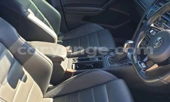 Acheter Occasion Voiture Volkswagen Golf R Bleu à Gobabis, Omaheke Acheter Occasion Voiture Volkswagen Golf R Bleu à Gobabis, Omaheke