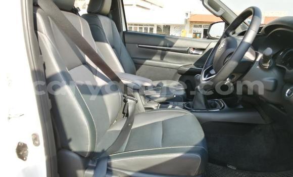 Acheter Occasion Voiture Toyota Hilux Blanc à Gobabis, Omaheke Acheter Occasion Voiture Toyota Hilux Blanc à Gobabis, Omaheke