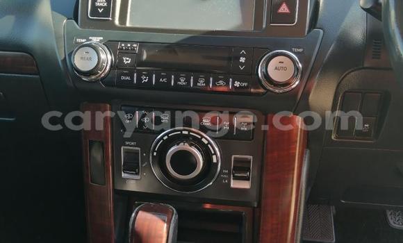 Acheter Occasion Voiture Toyota Land Cruiser Prado Blanc à Grootfontein, Namibie Acheter Occasion Voiture Toyota Land Cruiser Prado Blanc à Grootfontein, Namibie