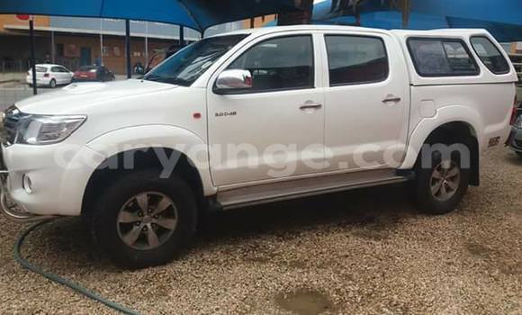 Buy Used Toyota Hilux White Car in Windhoek in Namibia Buy Used Toyota Hilux White Car in Windhoek in Namibia