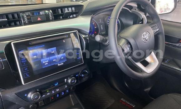 Acheter Occasion Voiture Toyota Hilux Blanc à Gobabis, Omaheke Acheter Occasion Voiture Toyota Hilux Blanc à Gobabis, Omaheke