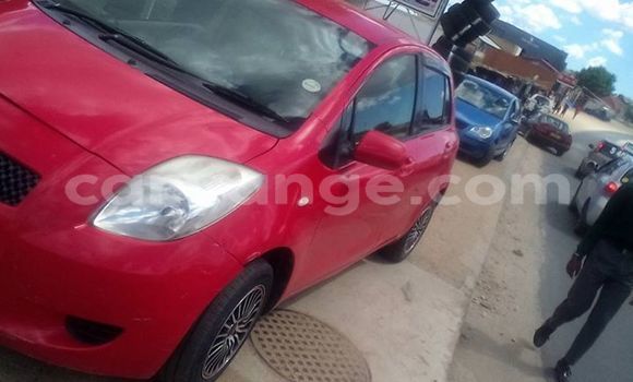 Acheter Occasion Voiture Toyota Vitz Rouge à Windhoek, Namibie Acheter Occasion Voiture Toyota Vitz Rouge à Windhoek, Namibie