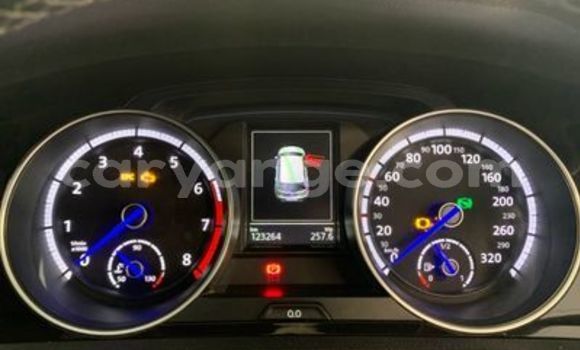 Acheter Occasion Voiture Volkswagen Golf R Blanc à Import - Dubai, Namibie Acheter Occasion Voiture Volkswagen Golf R Blanc à Import - Dubai, Namibie