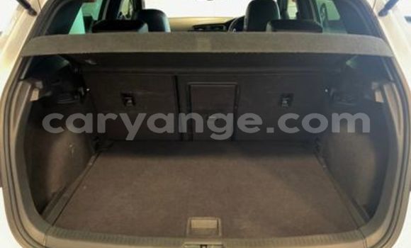 Acheter Occasion Voiture Volkswagen Golf R Blanc à Import - Dubai, Namibie Acheter Occasion Voiture Volkswagen Golf R Blanc à Import - Dubai, Namibie