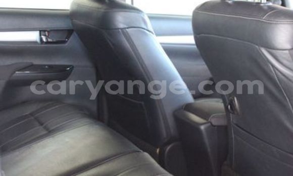 Acheter Occasion Voiture Toyota Hilux Blanc à Import - Dubai, Namibie Acheter Occasion Voiture Toyota Hilux Blanc à Import - Dubai, Namibie