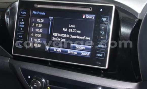 Acheter Occasion Voiture Toyota Hilux Blanc à Import - Dubai, Namibie Acheter Occasion Voiture Toyota Hilux Blanc à Import - Dubai, Namibie