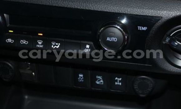 Acheter Occasion Voiture Toyota Hilux Blanc à Import - Dubai, Namibie Acheter Occasion Voiture Toyota Hilux Blanc à Import - Dubai, Namibie