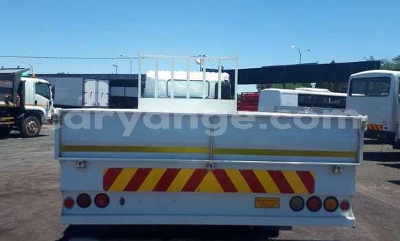 Acheter Occasion Utilitaire Toyota DA Blanc à Bethanien, Karas Acheter Occasion Utilitaire Toyota DA Blanc à Bethanien, Karas