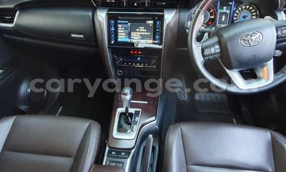 Acheter Occasion Voiture Toyota Fortuner Blanc à Karasburg, Karas Acheter Occasion Voiture Toyota Fortuner Blanc à Karasburg, Karas
