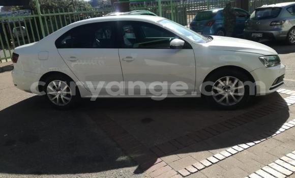 Acheter Occasion Voiture Volkswagen Jetta Blanc à Windhoek, Namibie Acheter Occasion Voiture Volkswagen Jetta Blanc à Windhoek, Namibie