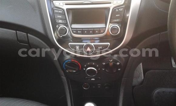 Acheter Occasion Voiture Hyundai Accent Gris à Windhoek, Namibie Acheter Occasion Voiture Hyundai Accent Gris à Windhoek, Namibie