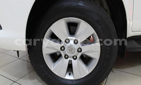 Acheter Occasion Voiture Toyota Hilux Blanc à Gobabis, Omaheke Acheter Occasion Voiture Toyota Hilux Blanc à Gobabis, Omaheke