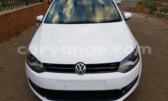 Buy Used Volkswagen Golf White Car in Import - Dubai in Namibia
