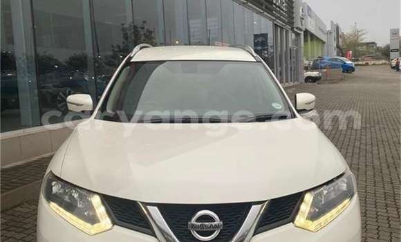 Acheter Occasion Voiture Nissan X–Trail Blanc à Gobabis, Omaheke Acheter Occasion Voiture Nissan X–Trail Blanc à Gobabis, Omaheke