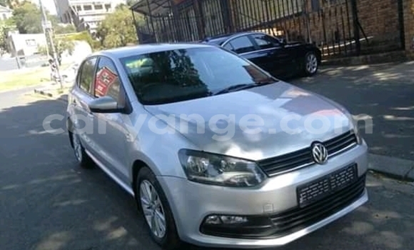 Acheter Occasion Voiture Volkswagen Polo Gris à Import - Dubai, Namibie Acheter Occasion Voiture Volkswagen Polo Gris à Import - Dubai, Namibie