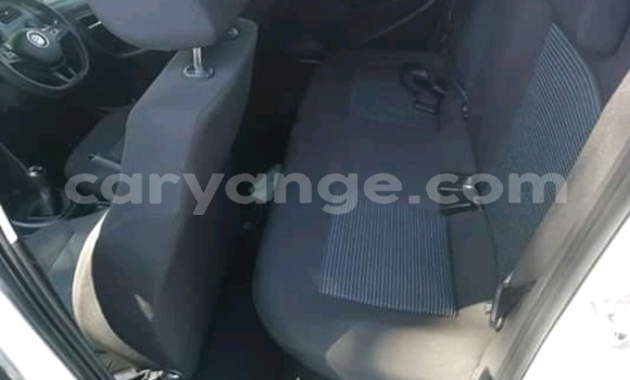 Acheter Occasion Voiture Volkswagen Polo Gris à Import - Dubai, Namibie Acheter Occasion Voiture Volkswagen Polo Gris à Import - Dubai, Namibie