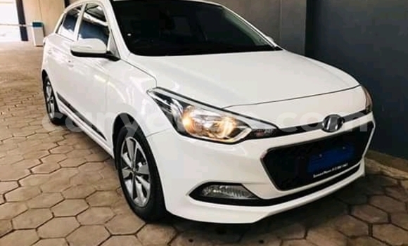 Acheter Occasion Voiture Hyundai I20 Blanc à Henties Bay, Erongo Acheter Occasion Voiture Hyundai I20 Blanc à Henties Bay, Erongo