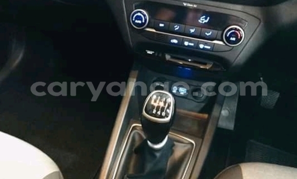 Acheter Occasion Voiture Hyundai I20 Blanc à Henties Bay, Erongo Acheter Occasion Voiture Hyundai I20 Blanc à Henties Bay, Erongo