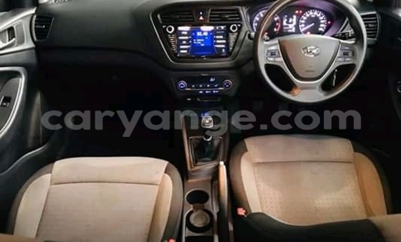 Acheter Occasion Voiture Hyundai I20 Blanc à Henties Bay, Erongo Acheter Occasion Voiture Hyundai I20 Blanc à Henties Bay, Erongo