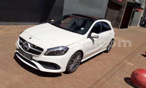 Acheter Occasion Voiture Mercedes-Benz A–Class Blanc à Windhoek, Namibie Acheter Occasion Voiture Mercedes-Benz A–Class Blanc à Windhoek, Namibie